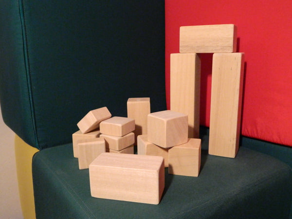 Cubi e parallelepipedi in legno - confezione da 20pz – IFRA Psicomotricità